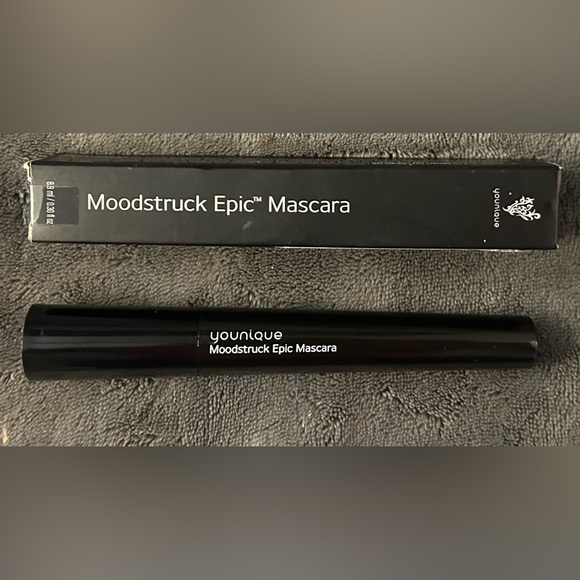 BNIB MOODSTRUCK EPIC MASCARA (Brown) - Picture 1 of 3